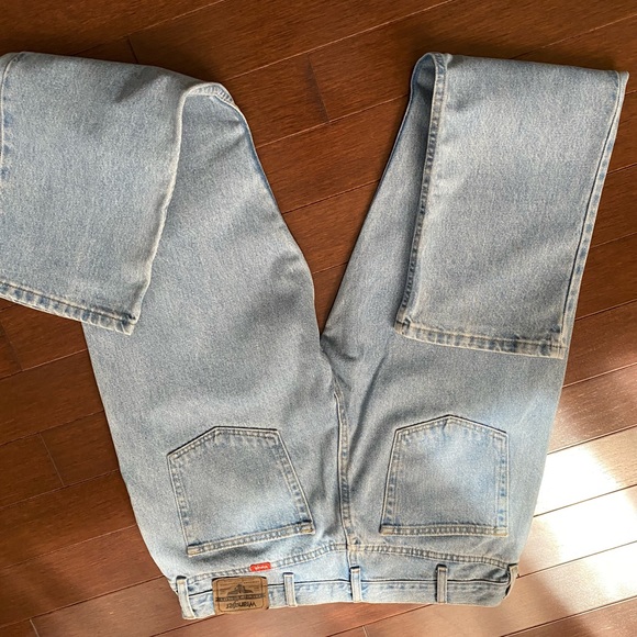 Men’s jeans by wrangler size 36 waist - Picture 4 of 6